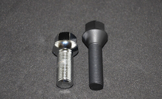 iiD Spacer Bolt